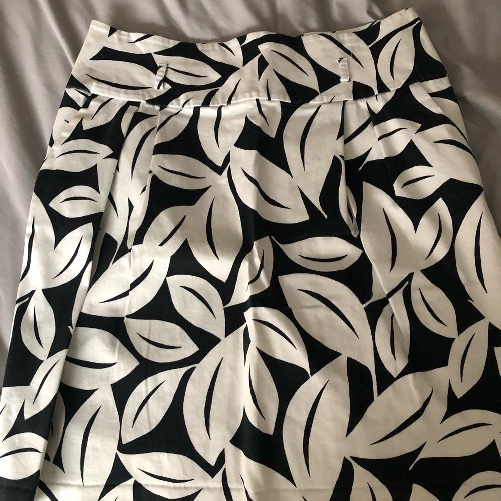 New York & Co Skirt